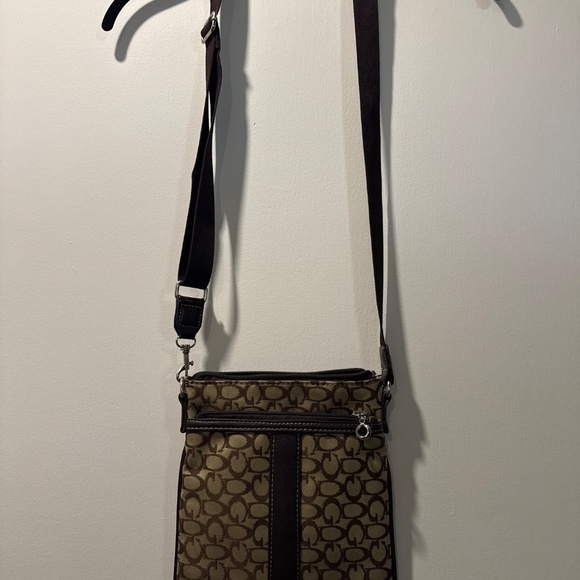 G Crossbody bag - Picture 2 of 4